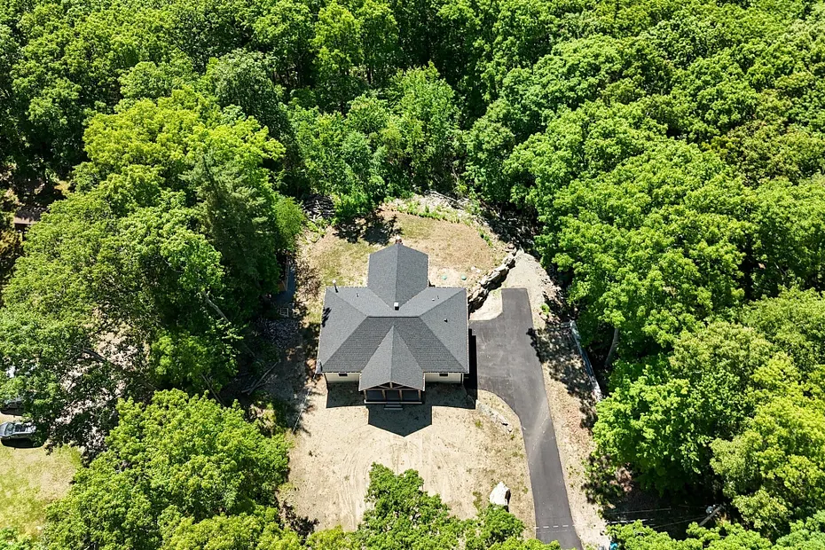 115 Webster Road Photo 12