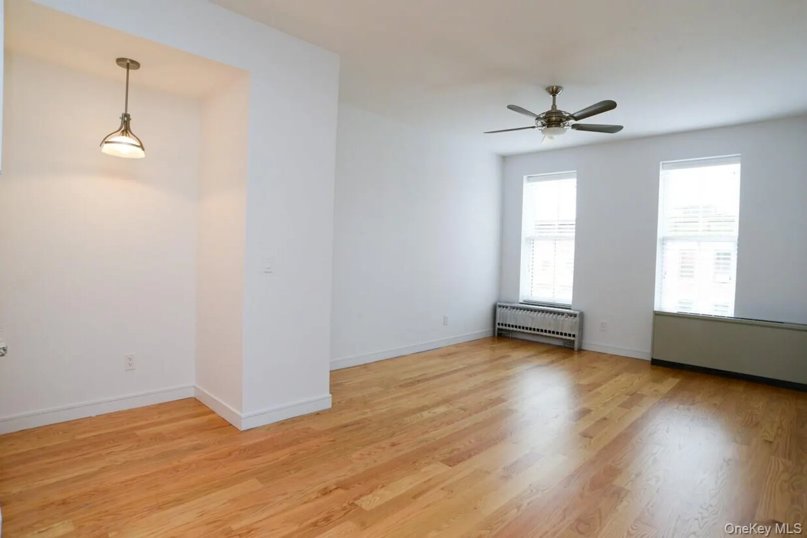 114 Greenpoint Avenue Photo 12