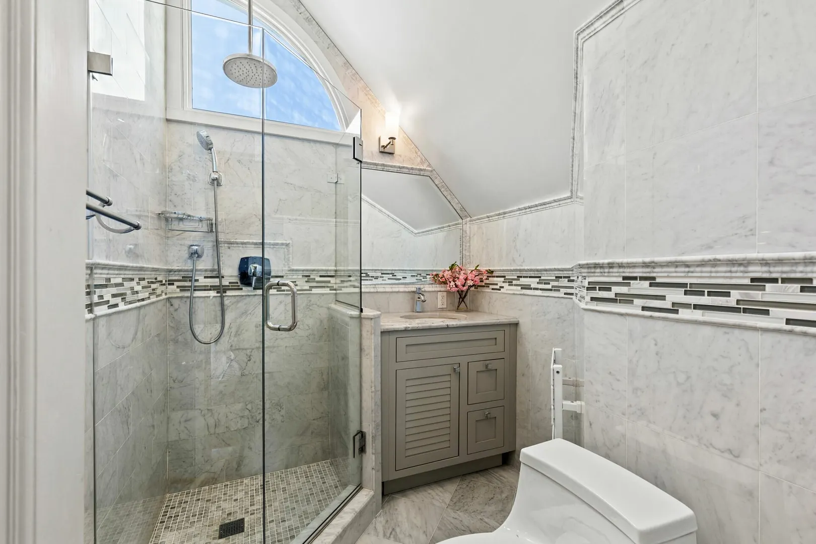 6 Linden Avenue Photo 28