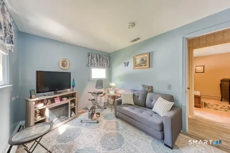 38 Kenwood Drive Photo 23