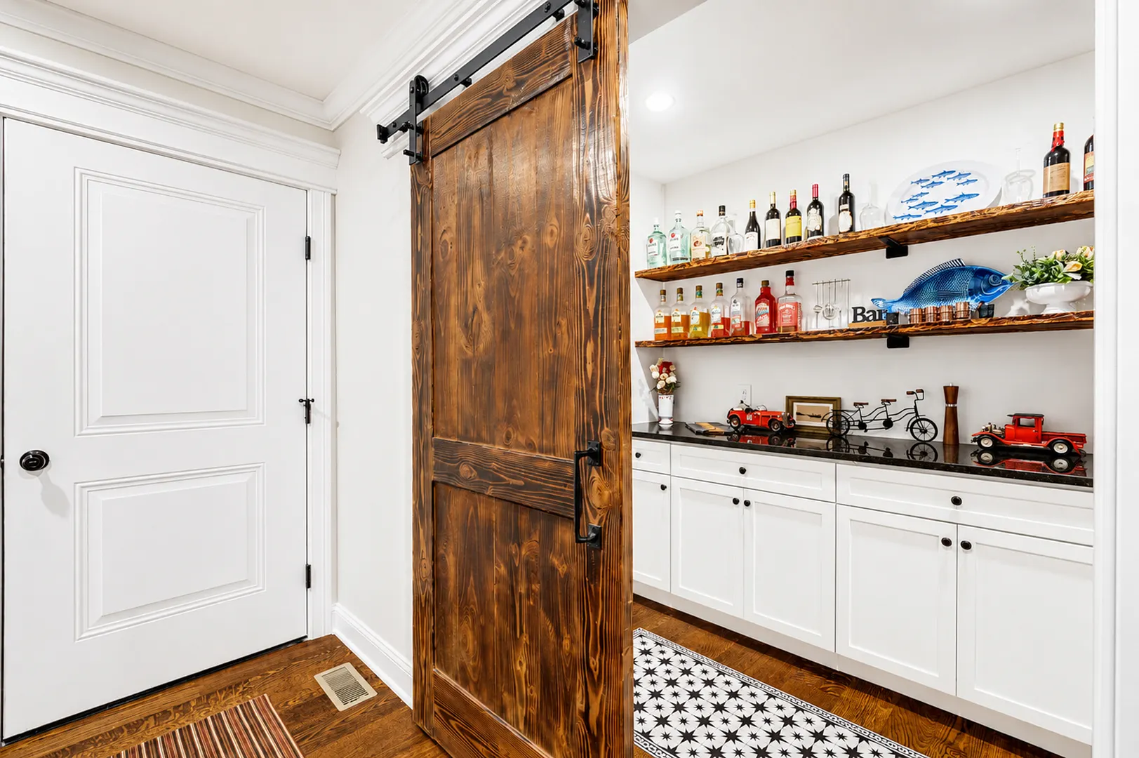 151 Alger Road Photo 12
