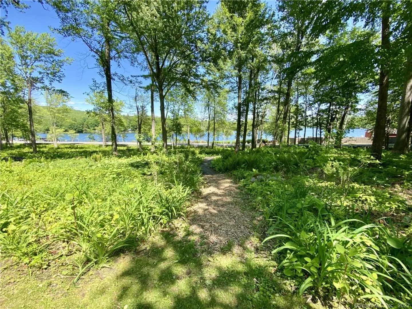 321 West Shore Road Photo 2
