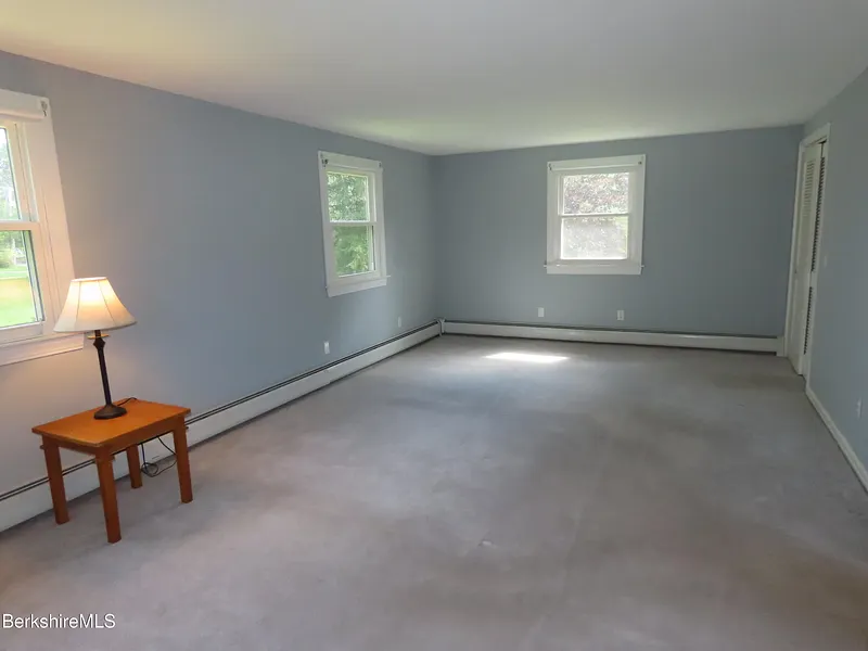 1303 River Rd Photo 18