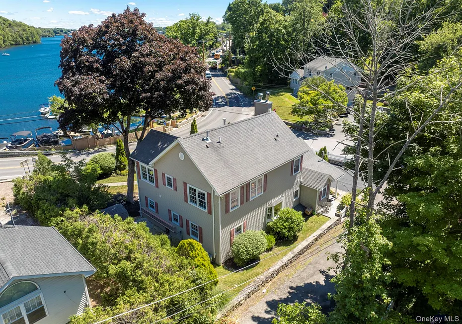 1 Colonial Drive Photo 47