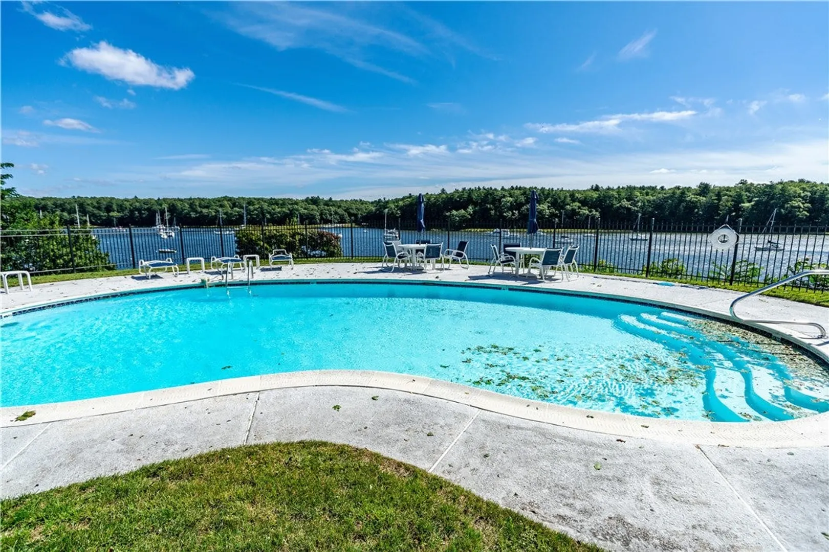 152 Crompton Avenue  #18 Photo 46