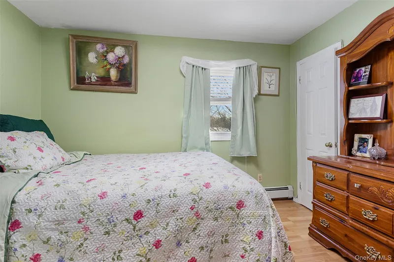 6 Merrick Lane Photo 19