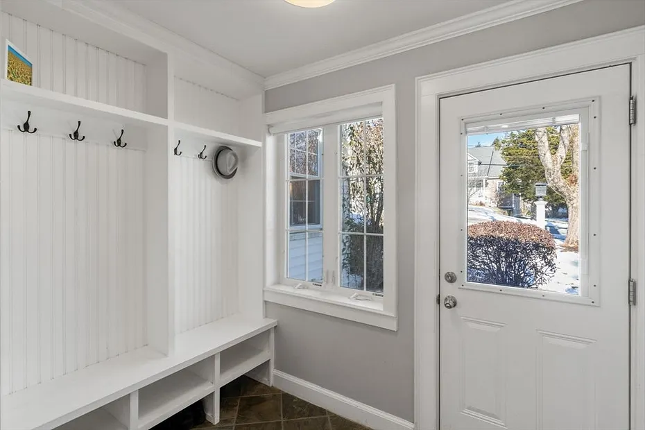 9 Gloucester Road Photo 20