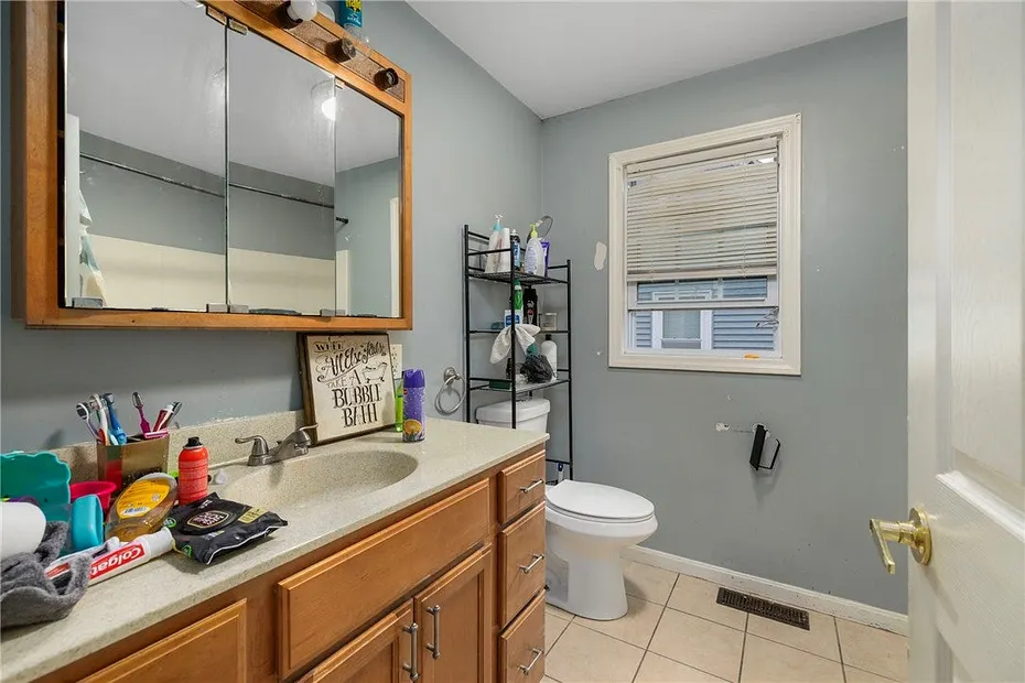 22 Aiken Street Photo 19