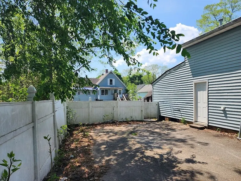 156 Grattan St Photo 41