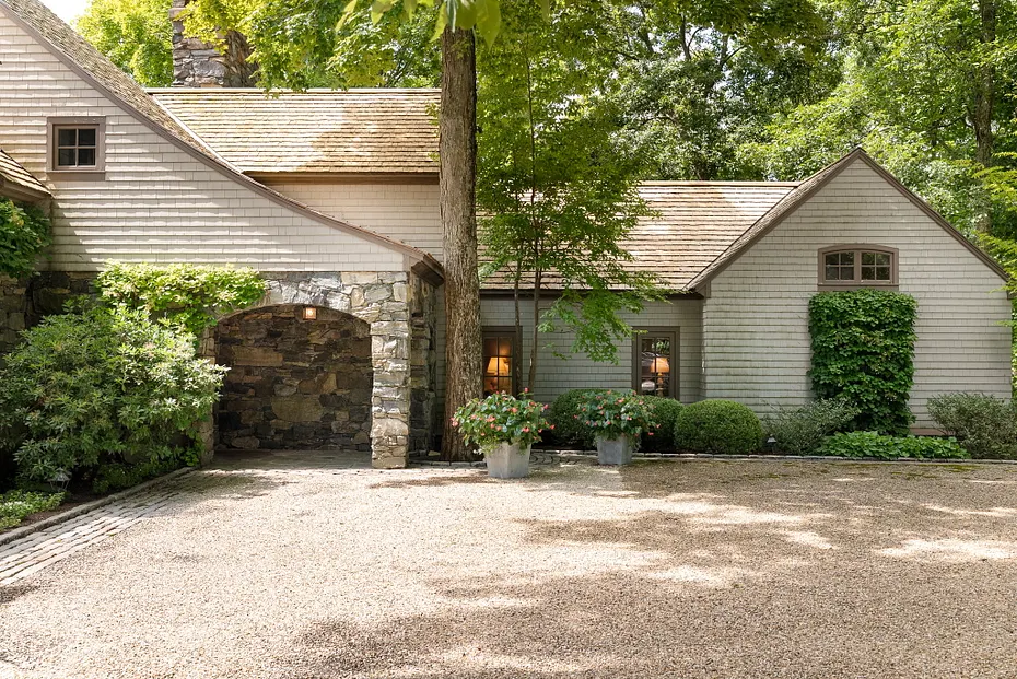 33 Nodine Pasture Road Photo 6