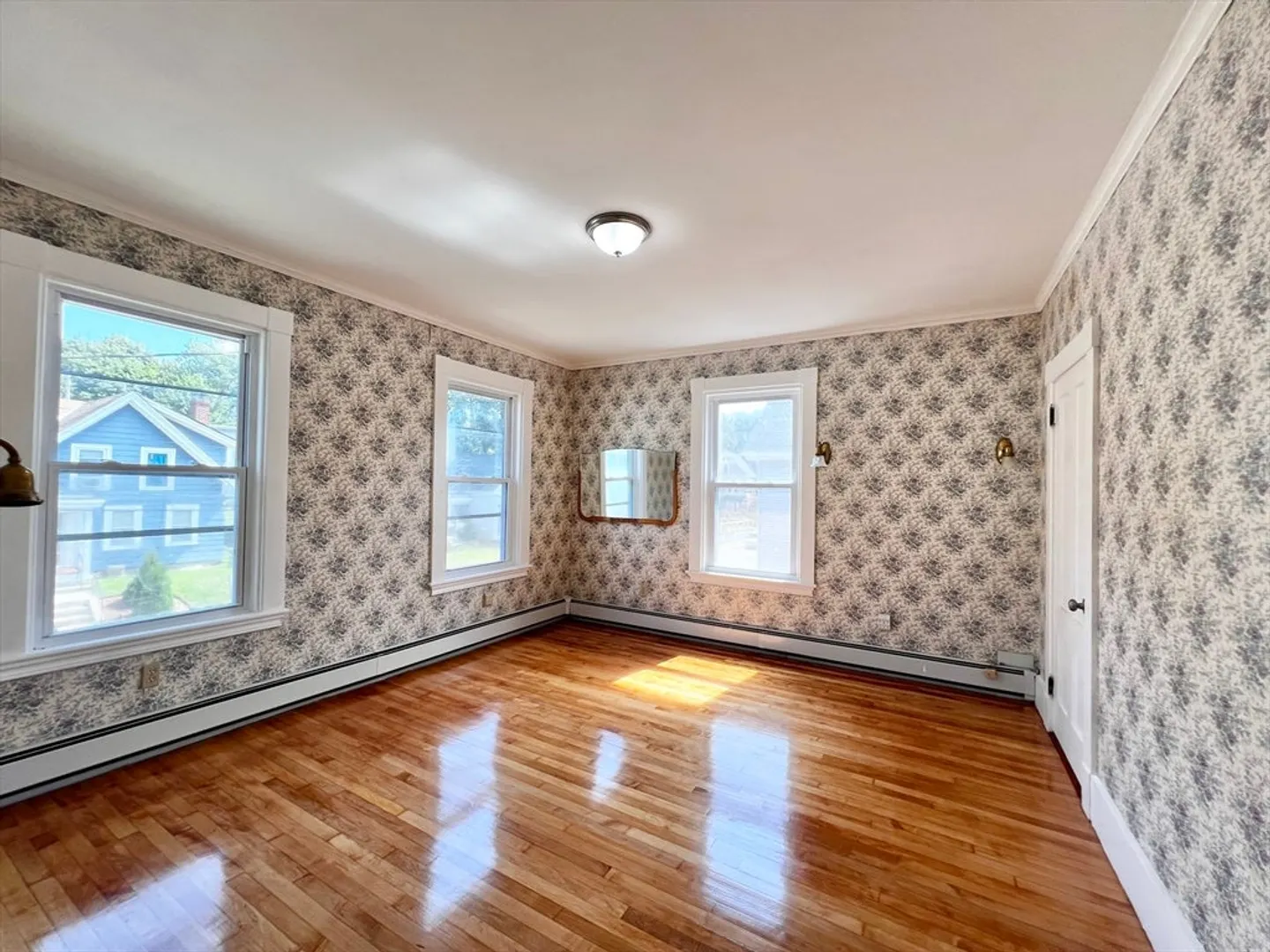 10 Oak St  #2 Photo 8