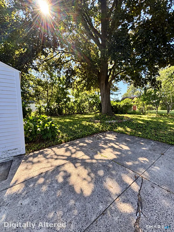 26 Cumley Street Photo 2