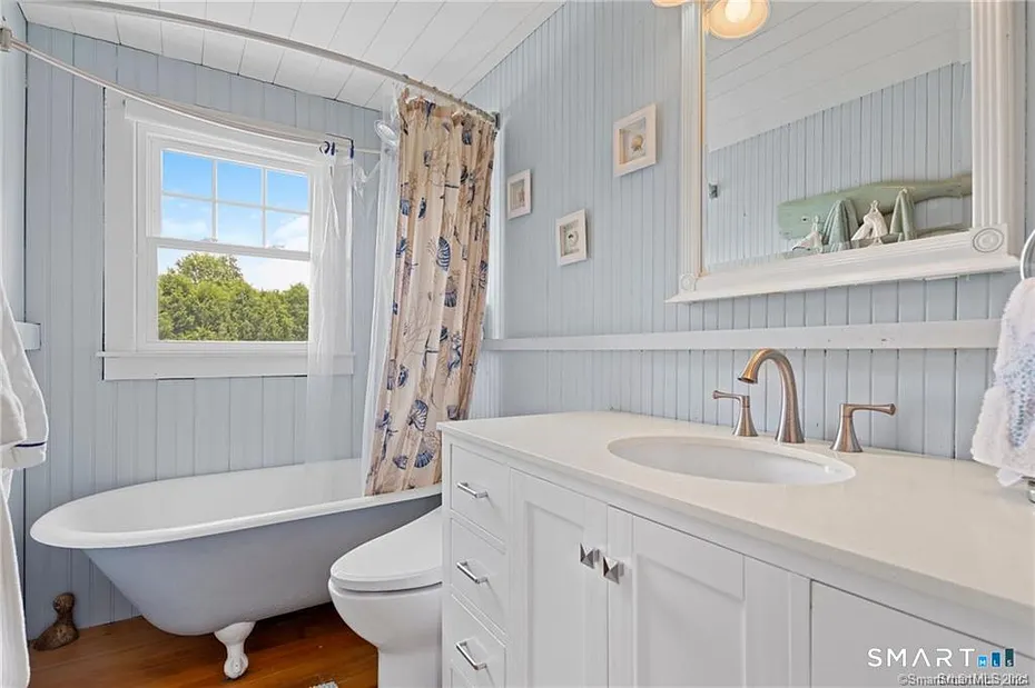 36 White Sands Beach Road Photo 18