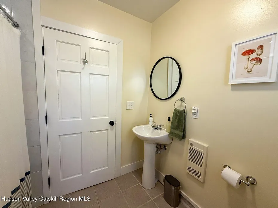 2211 W Hubbell Hill Road Photo 30
