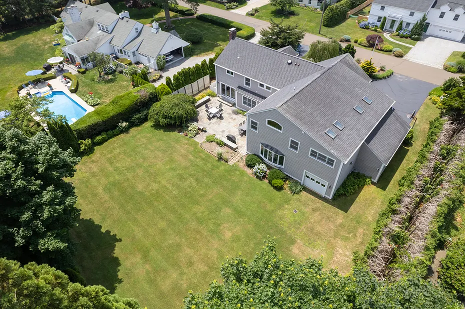 17 Barberry Lane Photo 10