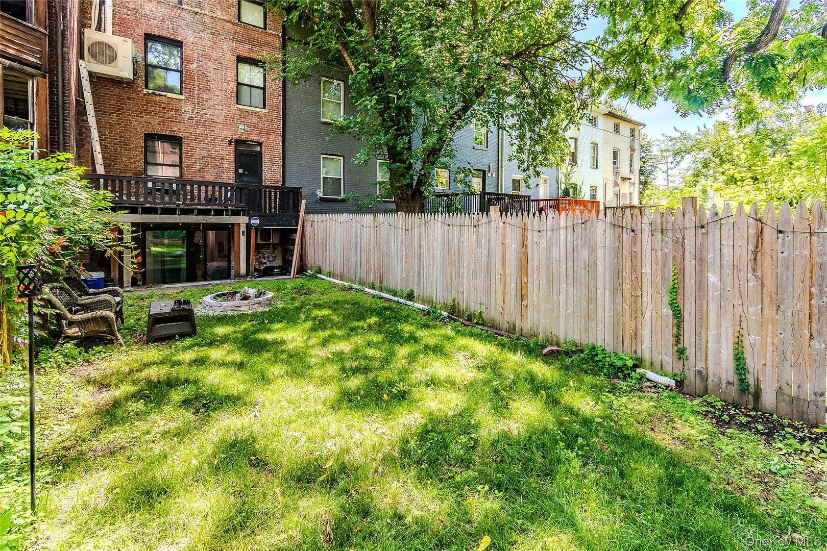 70 Lander Street Photo 35