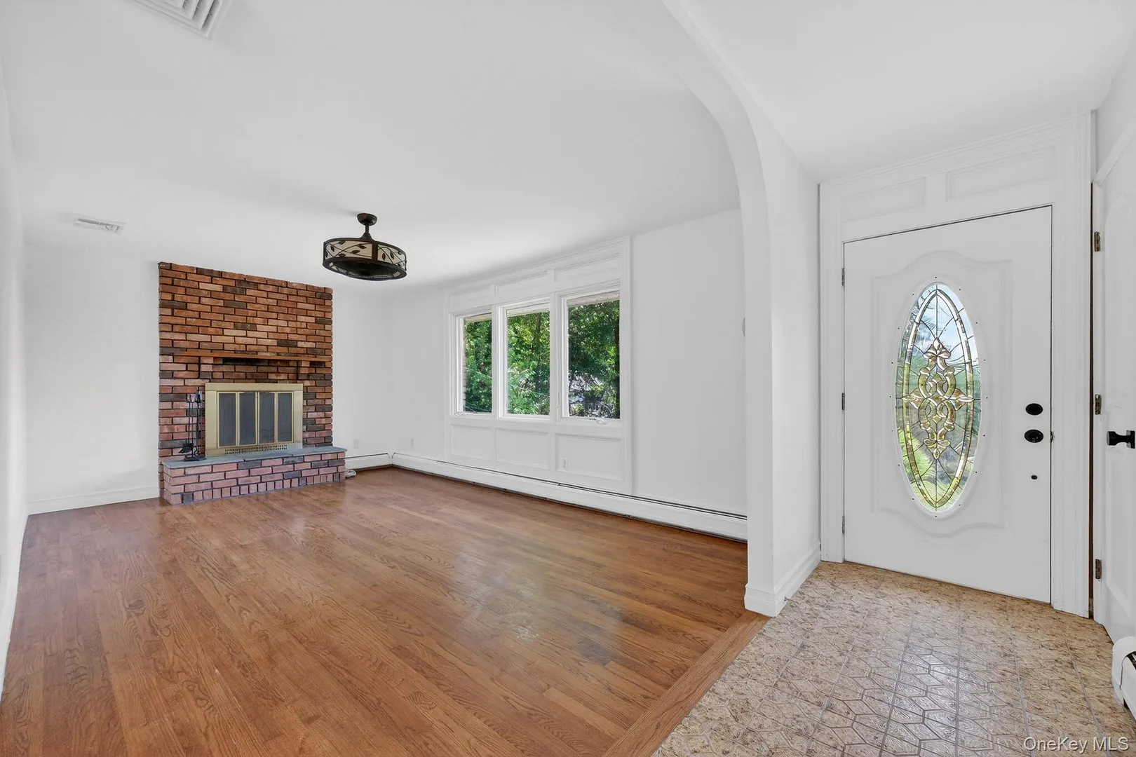 21 Crest Court Photo 6