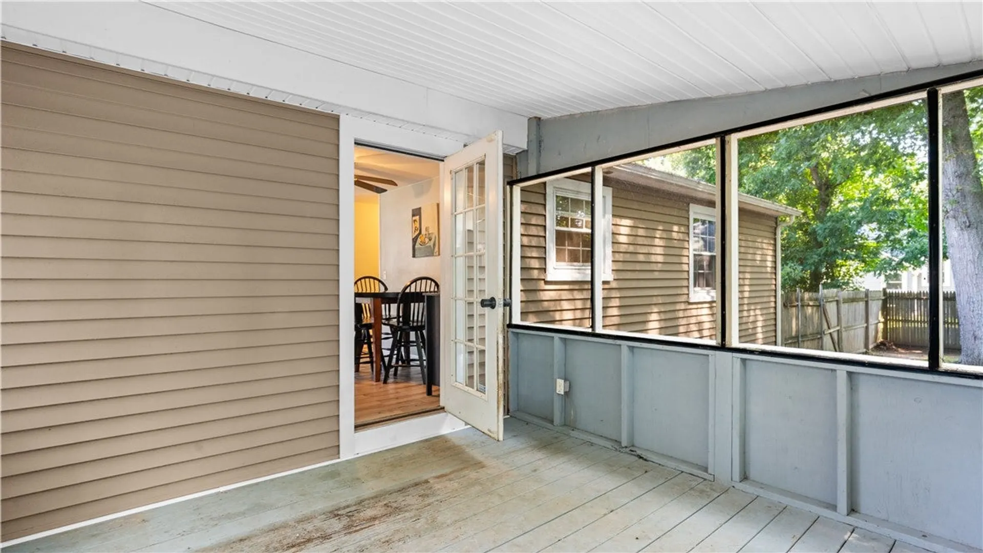 52 Brentwood Avenue Photo 11