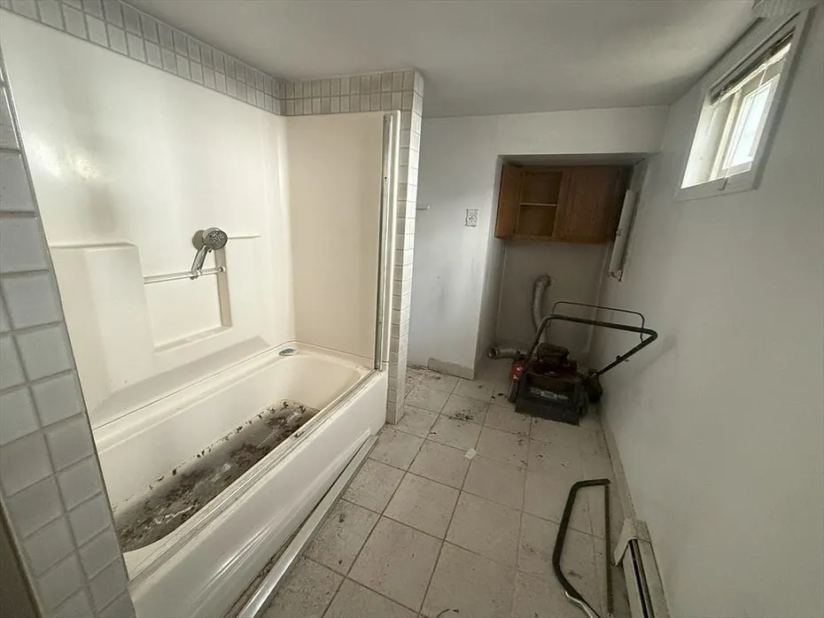 37 Plantation St Photo 11