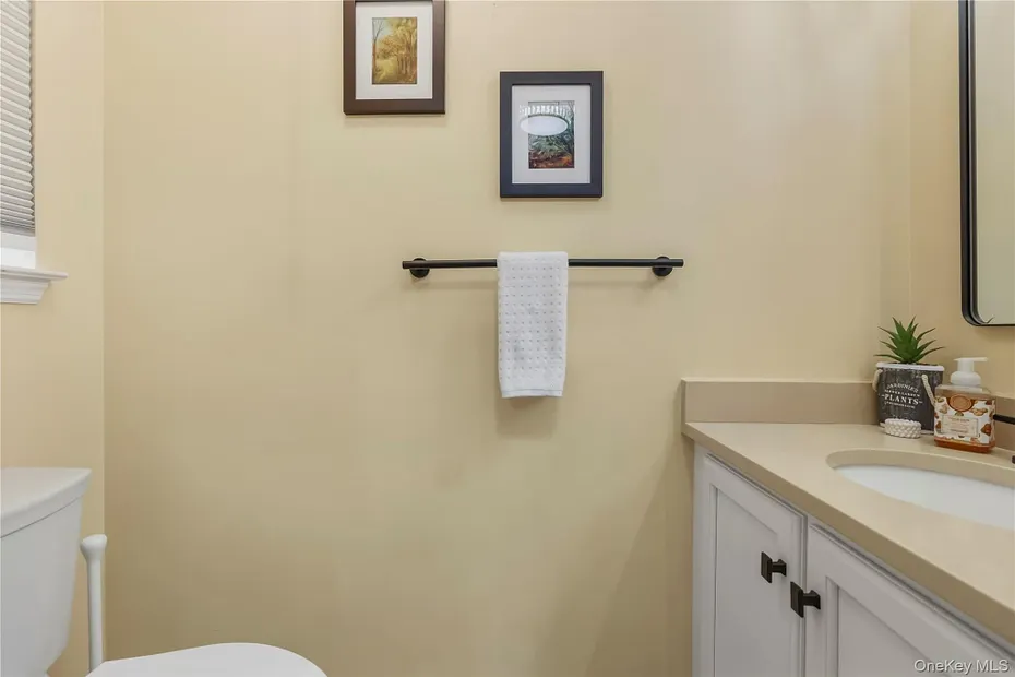 1404 Scarborough Drive Photo 13