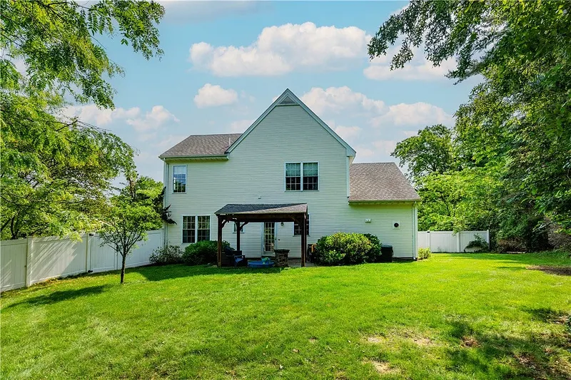 50 South Pond Drive Photo 45