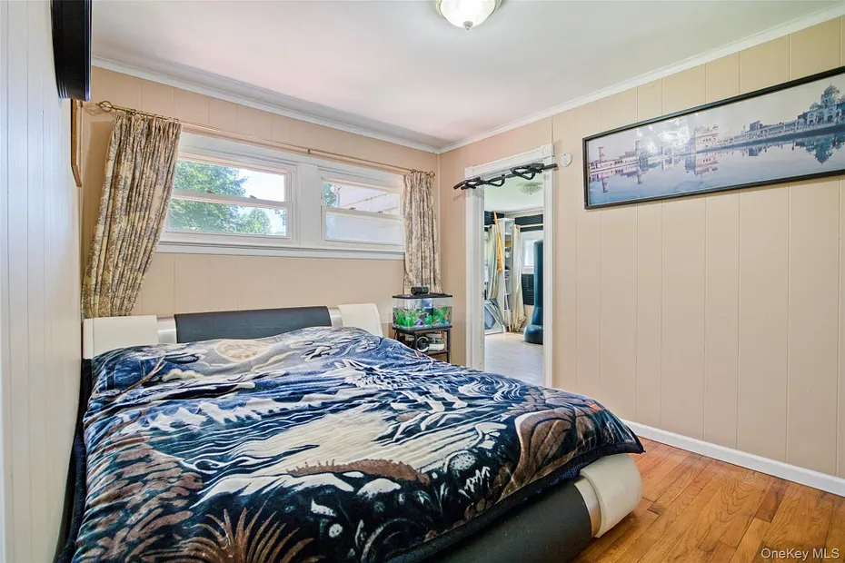 32 Mager Avenue Photo 13