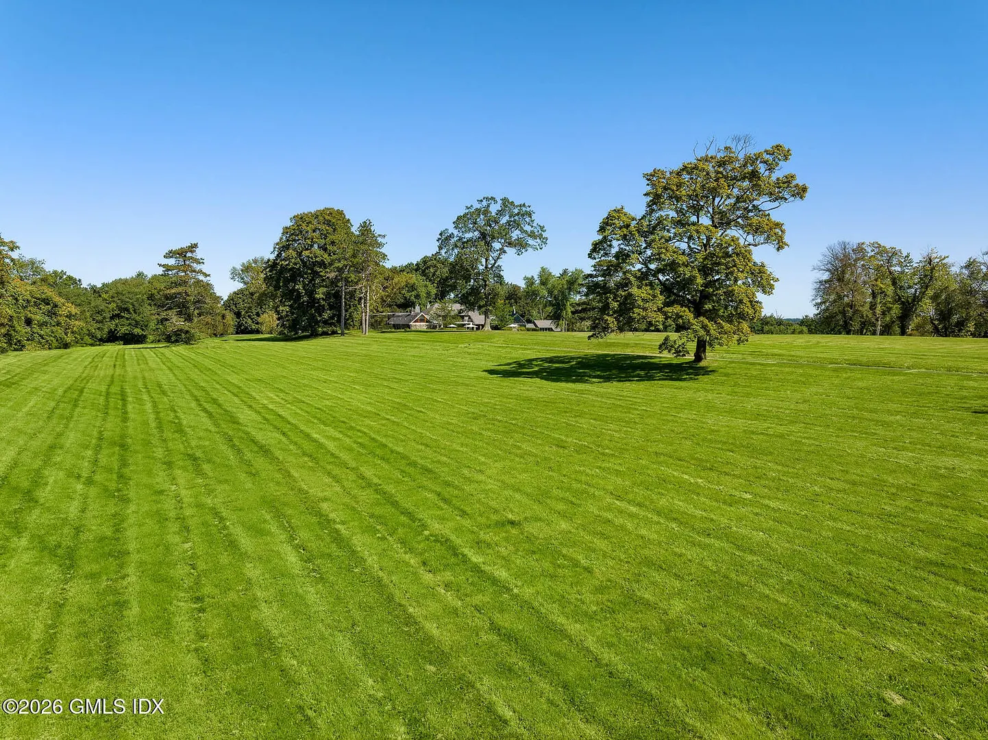 500 Round Hill Road Photo 26
