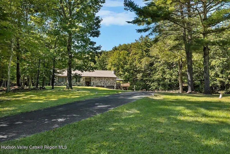 6196 New York 81 Photo 7