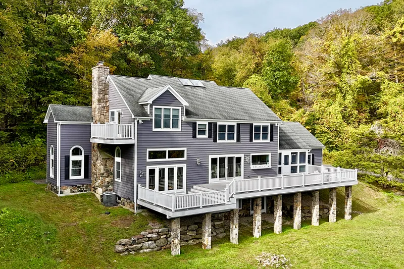 168 Cobble Road Photo 1