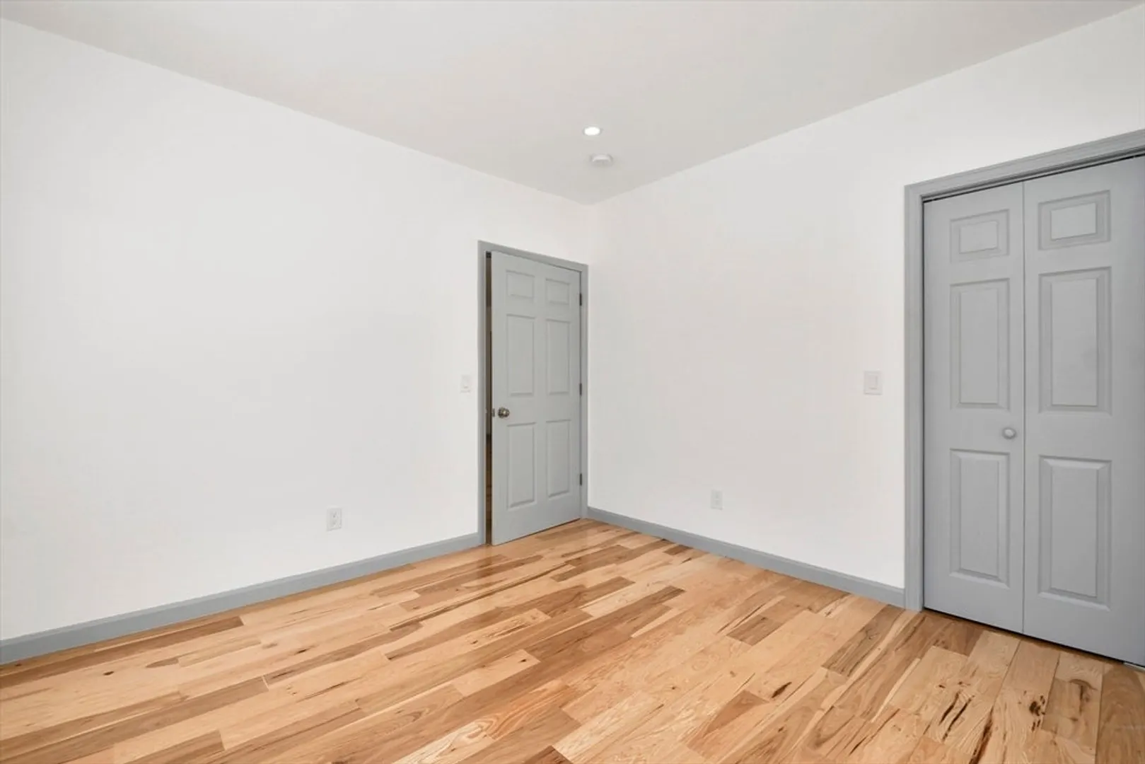 1 Stockwell Road Photo 16
