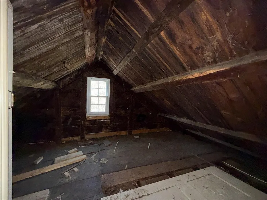 153 W. Main St. Photo 12