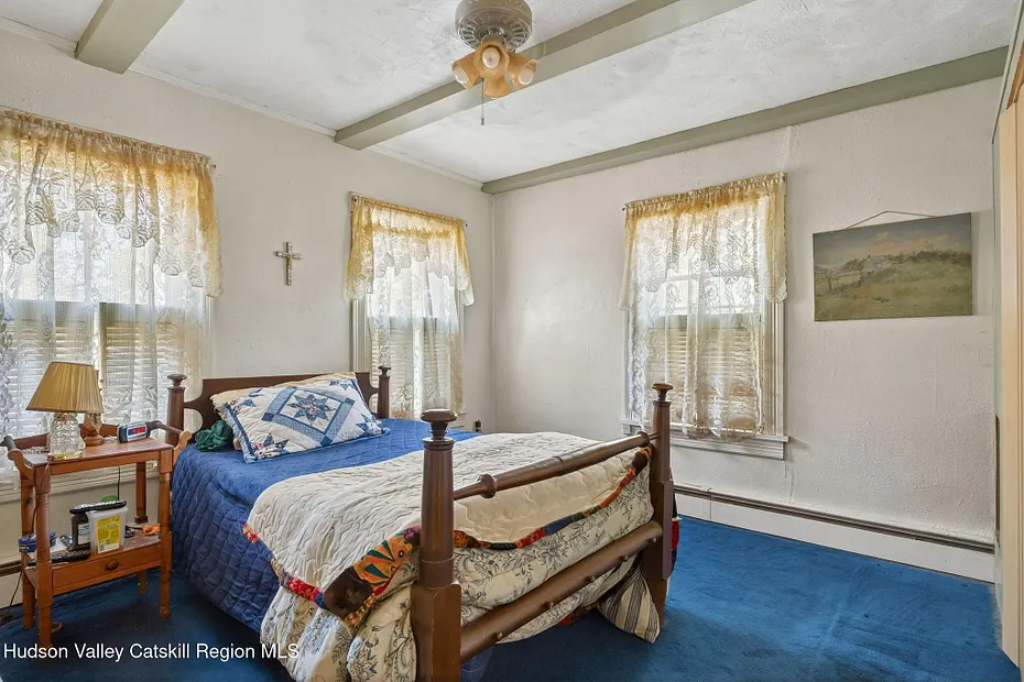 251 Jefferson Heights Photo 17