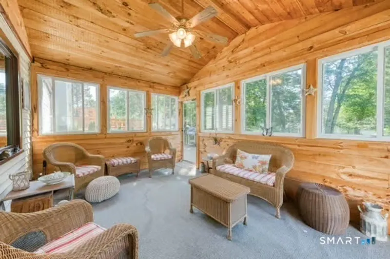 38 Kenwood Drive Photo 19