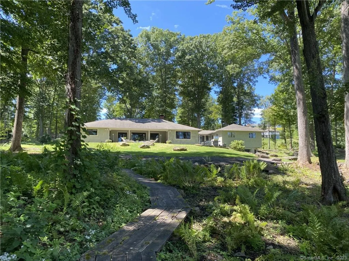 321 West Shore Road Photo 1