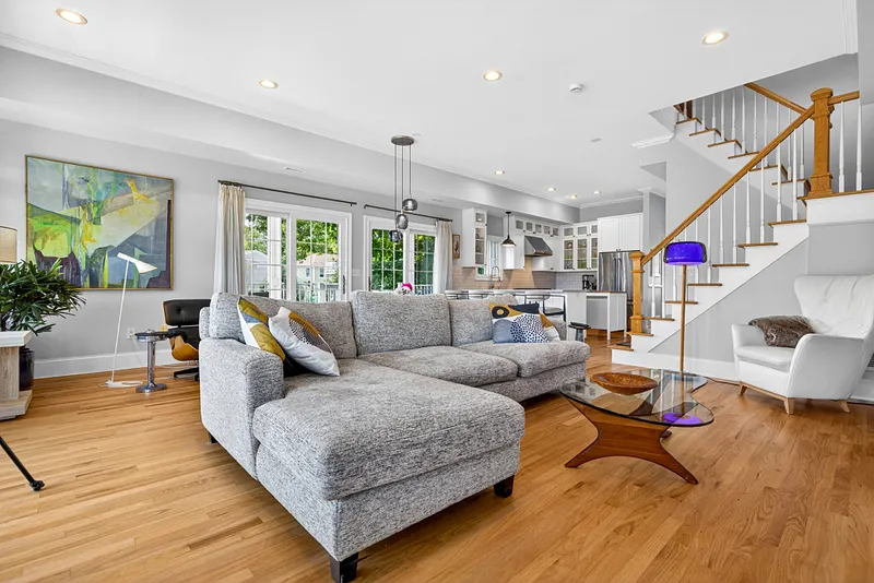 284 Shore Drive Photo 6