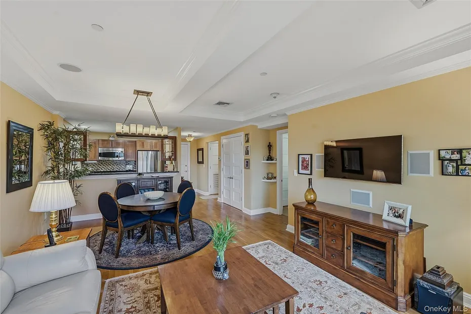 225 Stanley Avenue  #107 Photo 2