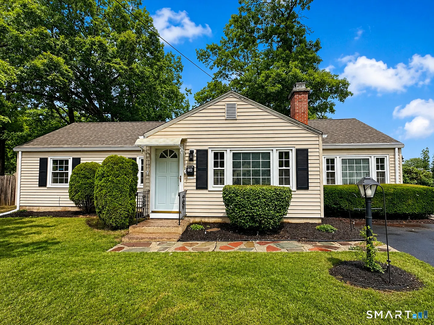 38 Fairfield Drive Photo 1