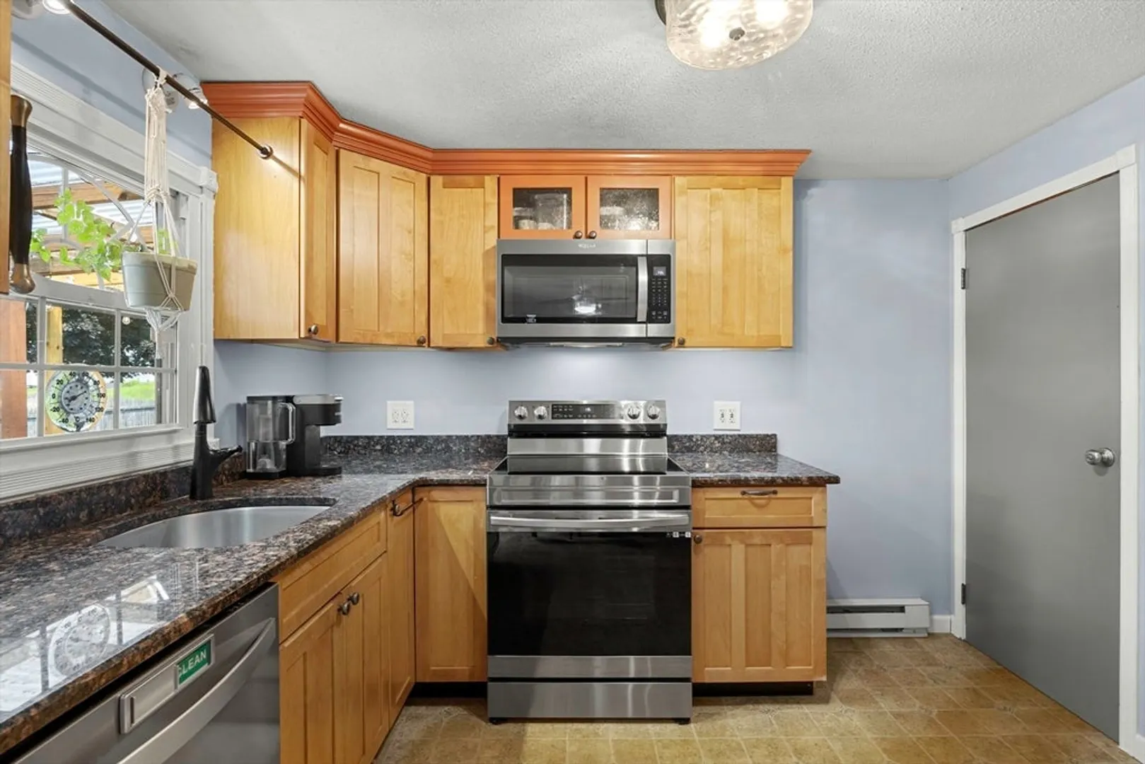 68 Parenteau Dr Photo 5