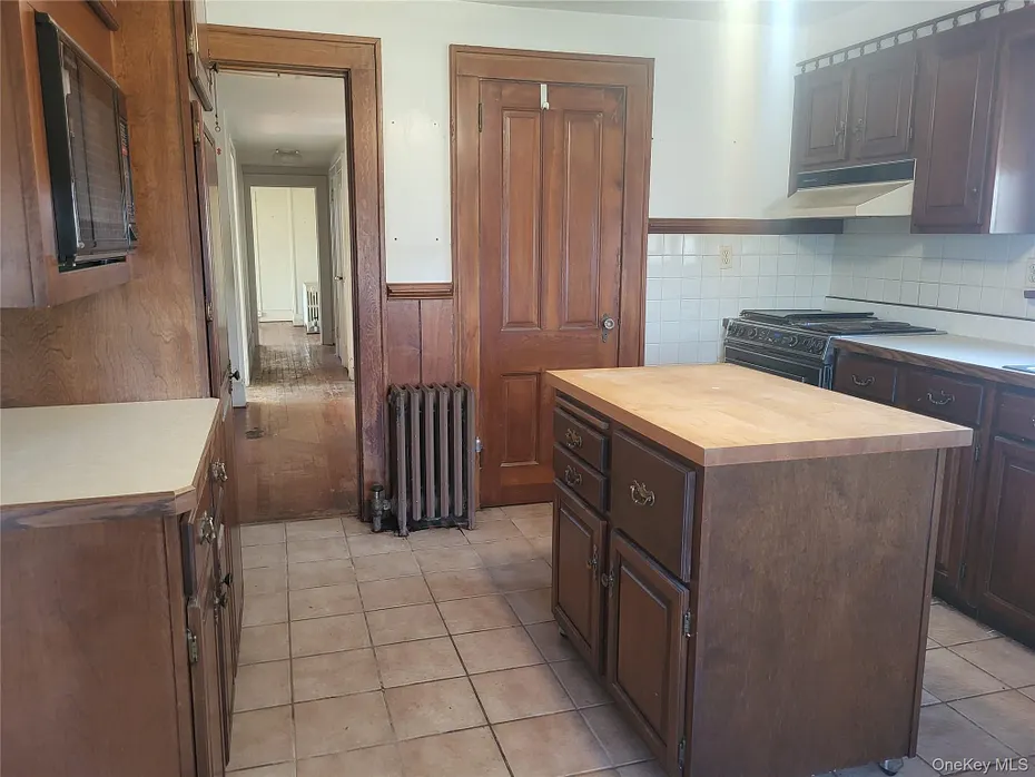 7 Hambletonian Avenue Photo 11