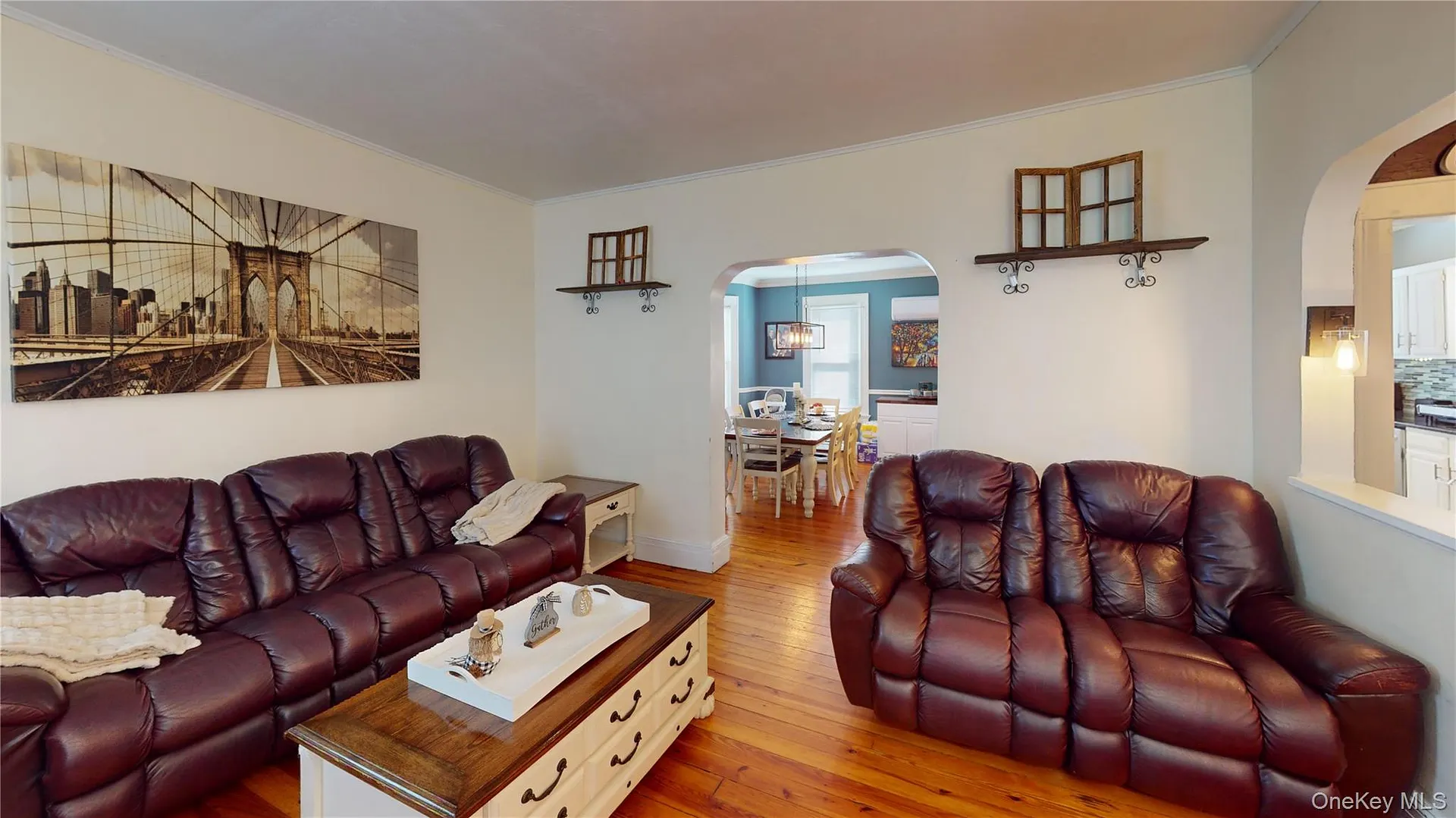 88 Grand Avenue Photo 8