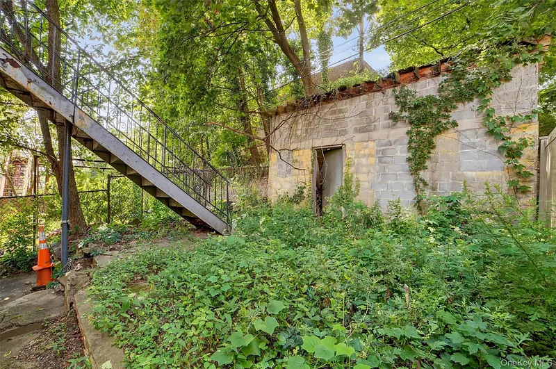 105 Palisade Avenue Photo 34