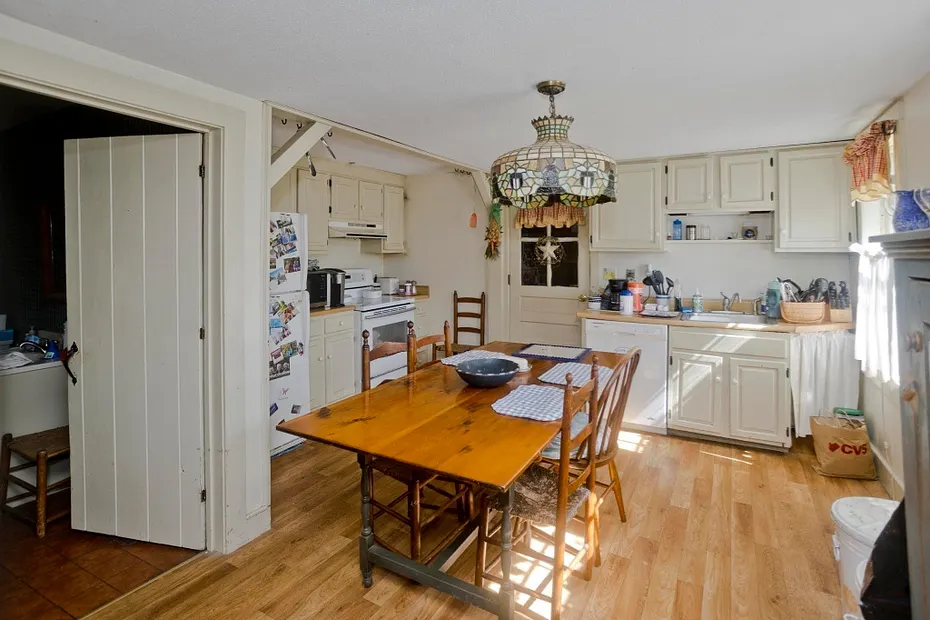 40 Somers Rd Photo 37
