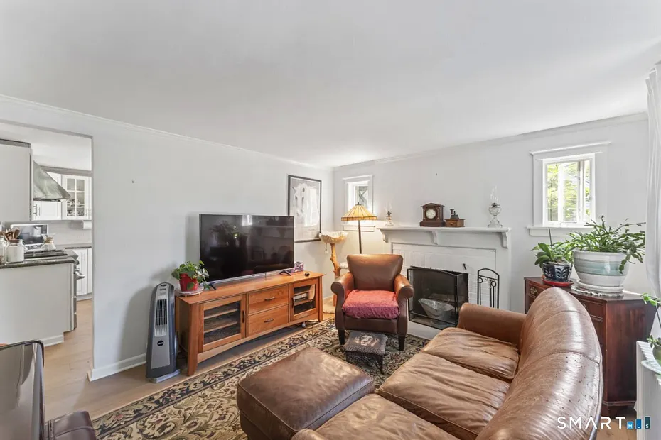 37 Cedar Crest Place Photo 2