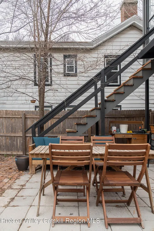517 State Street Photo 28