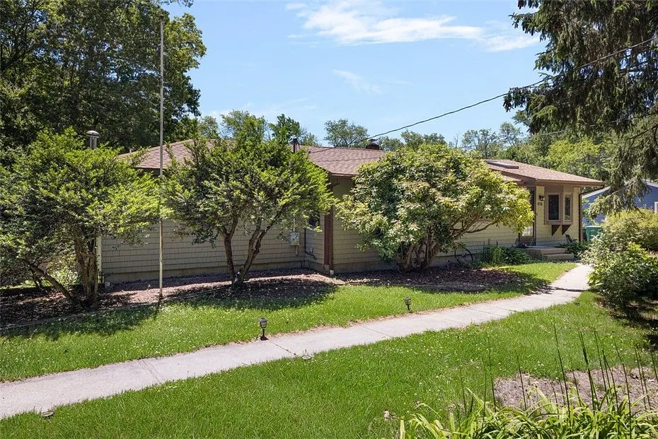456 Rockland Road Photo 2