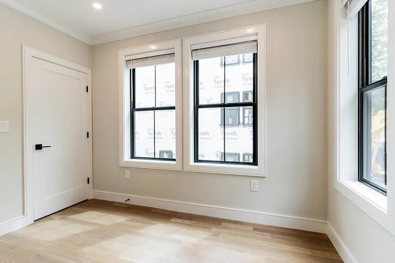 279 Lamartine St. #2 Photo 5