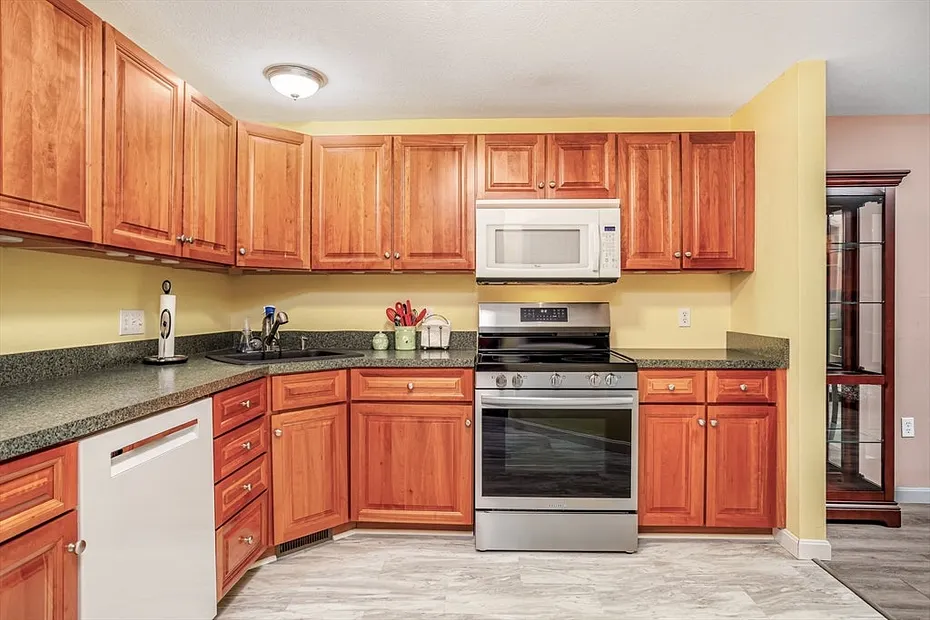 195 Bridle Cross Road #195 Photo 9