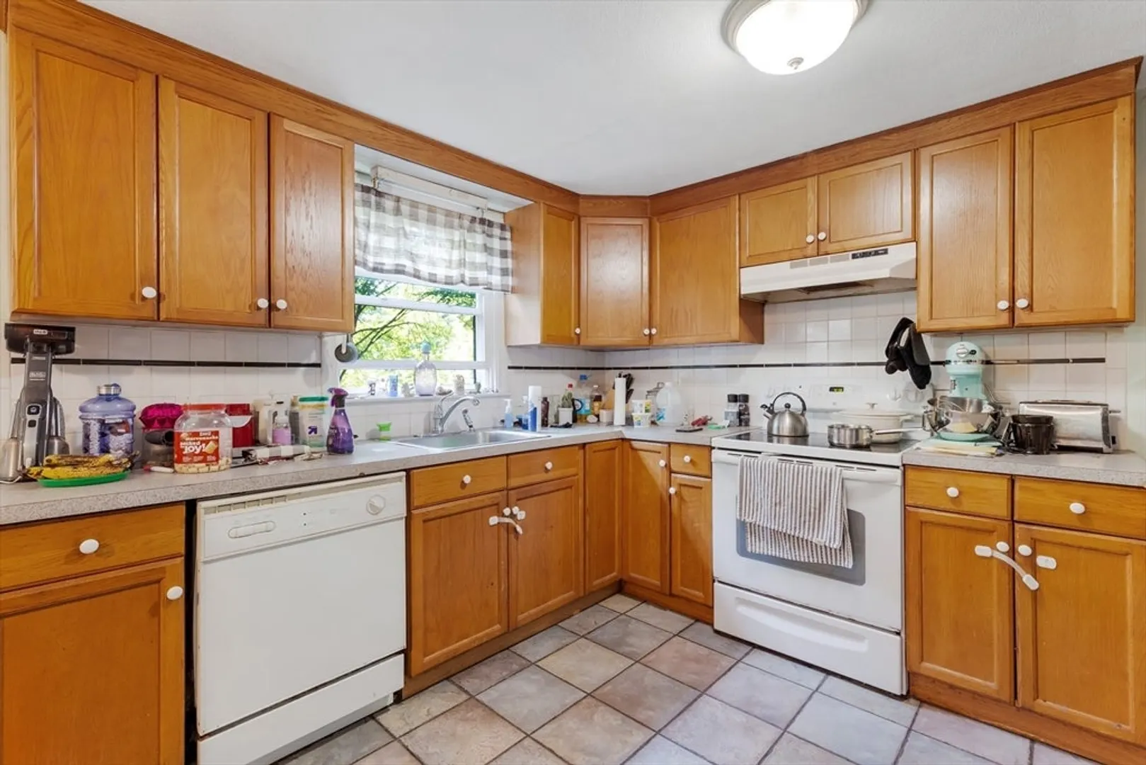 3-5 Dragon Court Cir Photo 7