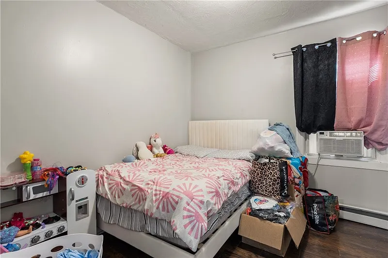 12 Quince Street Photo 17