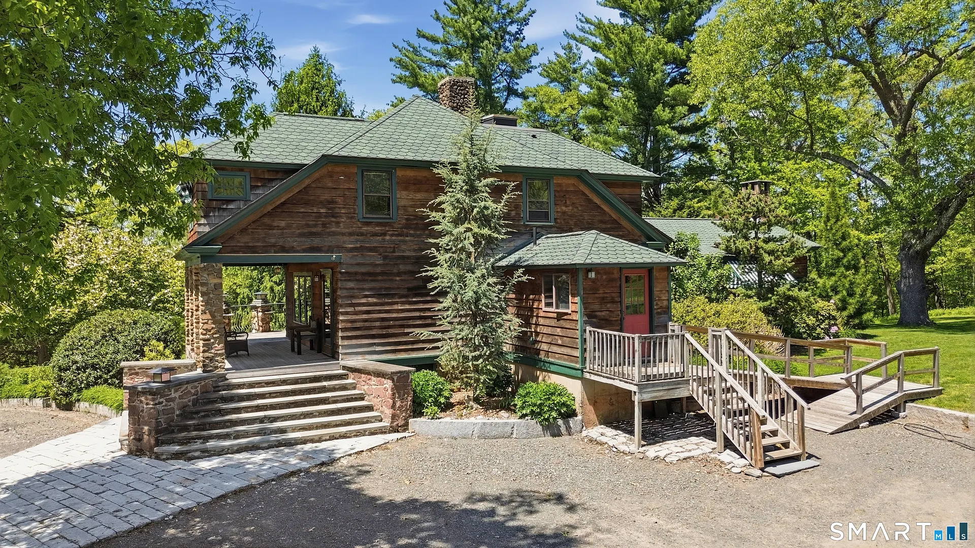 2 Quarry Road Photo 33